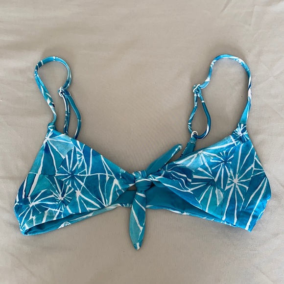 🌿 RVCA Reversible Bikini Top - Picture 1 of 3